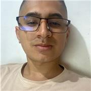 Licenciado en educación básica, innovador, inspirador, con una comunicación asertiva con los estudiantes y con diferentes estrategias para que el conocimiento sea significativo